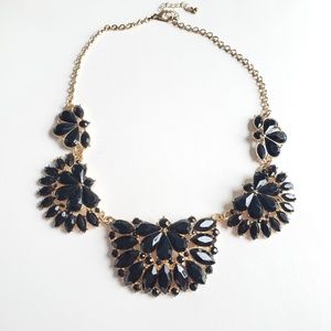 Statement necklace